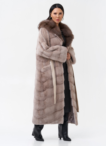 Длинная шуба из норки с капюшоном