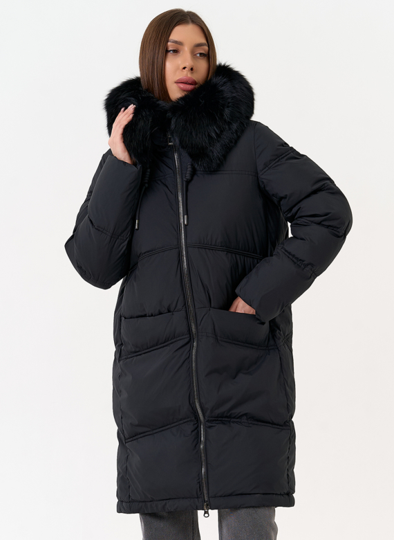 Женский пуховик с капюшоном из меха песца