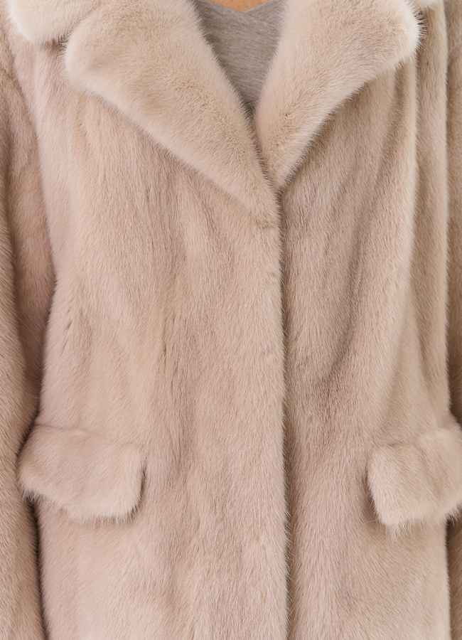 Шуба из меха норки с английским воротником модель № 31830 универмаг малина