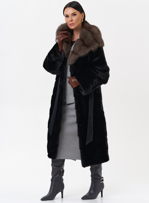 Норковая шуба с капюшоном из меха куницы