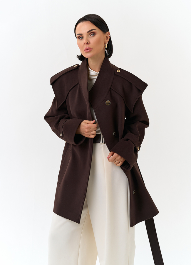 Женское укороченное пальто с акцентными плечами модель № 32854 универмаг малина