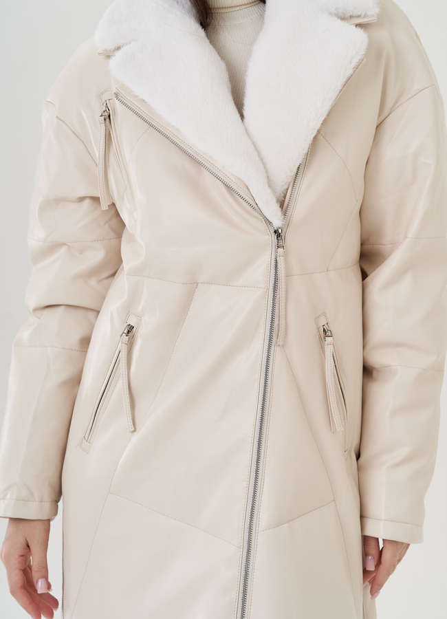 Пуховик женский из эко кожи с английским воротником в светлом цвете модель № 25467 универмаг малина