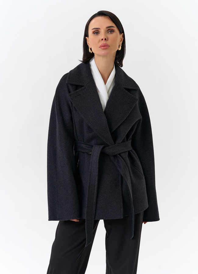 фото Женское укороченное пальто с английским воротником модель № 32512