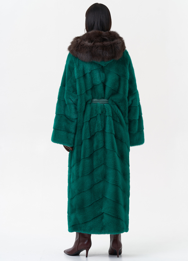 Норковая шуба с капюшоном из меха куницы модель № 29253 в кредит