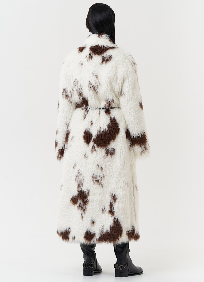 Пальто из эко меха с анималистичным принтом модель № 28544 универмаг малина