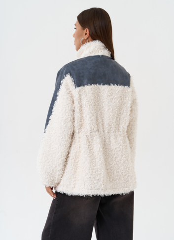 Жакет синего цвета с эко мехом