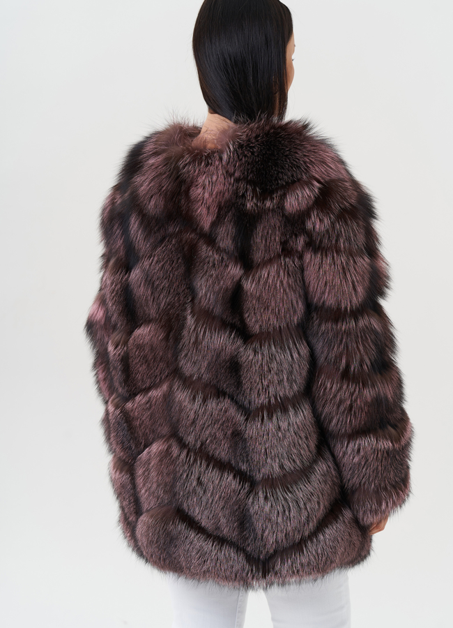 Женская шуба из меха чернобурки розового цвета модель № 27617 универмаг малина