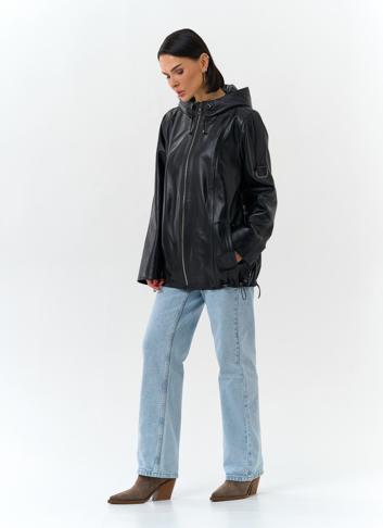 Женская куртка из натуральной кожи с капюшоном