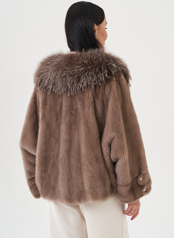 Куртка из норки с отделкой из меха чернобурки 