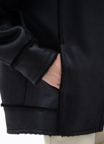 Женская дубленка из эко кожи с капюшоном