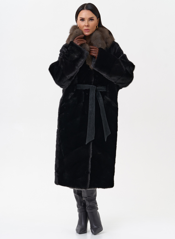 Норковая шуба с капюшоном из меха куницы