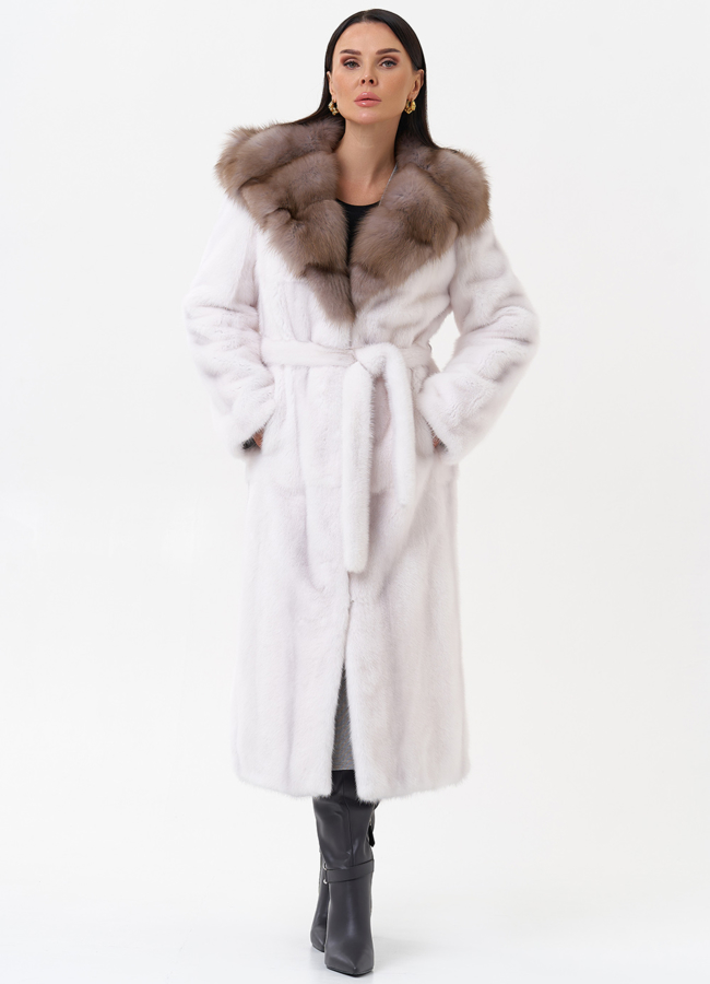 Белая шуба из норки с куницей модель № 29531 универмаг малина