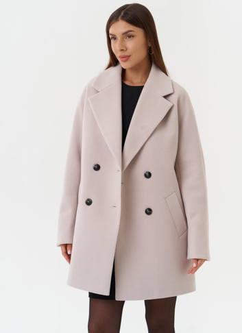 Двубортное светлое пальто