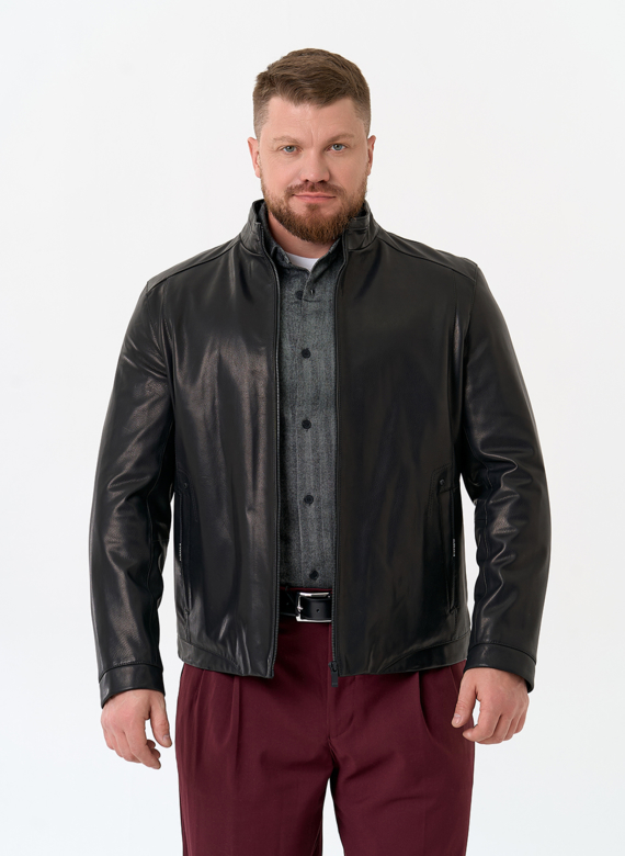 Мужская куртка из натуральной кожи черного цвета