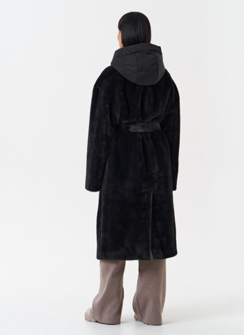 Женское ворсовое пальто с капюшоном