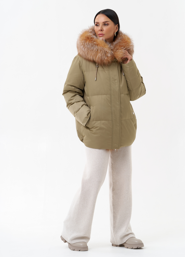 Пуховик с капюшоном из меха лисы модель № 29355 в кредит