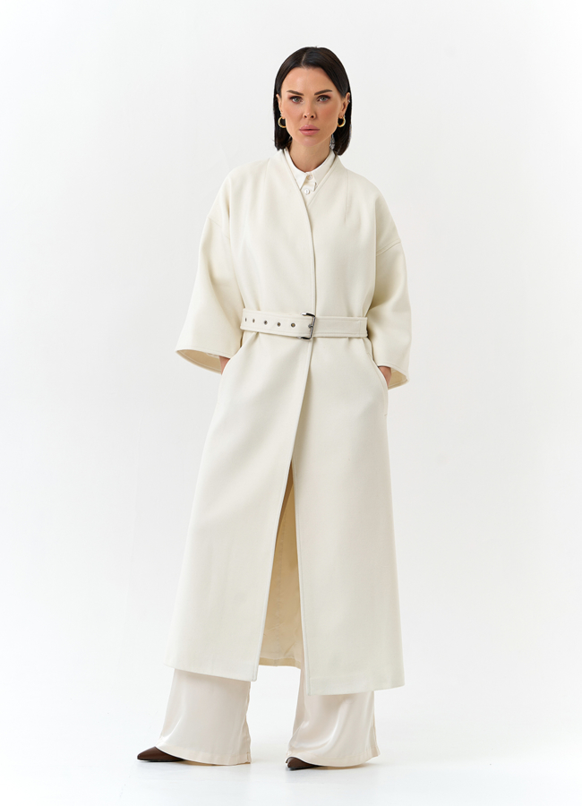 Женское пальто белого цвета модель № 32642 универмаг малина